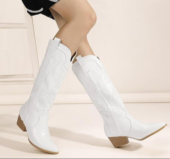 Concert/Gameday White Cowboy Boots under $45 (4.7*)