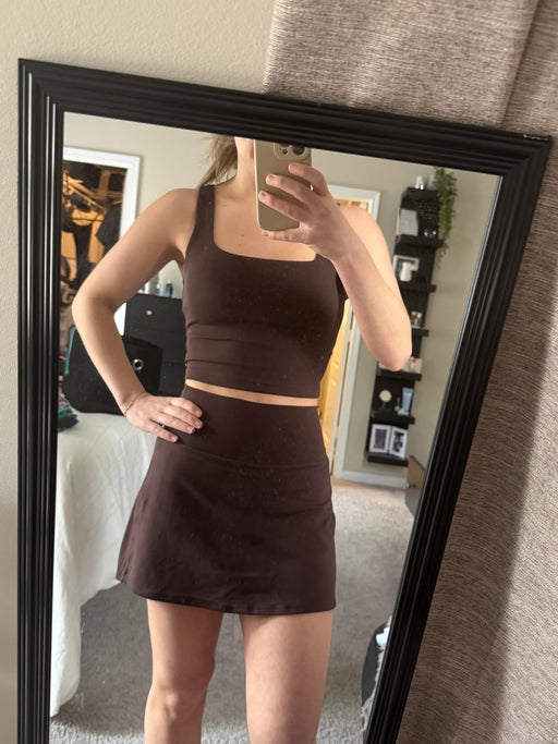 Workout Skirt ALO Vibes Less $19.99 Built in pockets, shorts